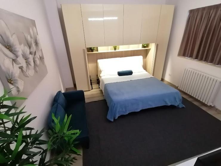 Indipendent Mini Apartment Pescara Centro Buitenkant foto