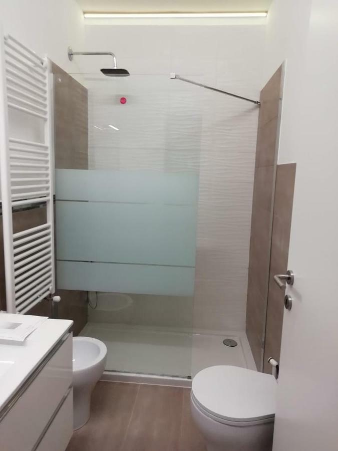 Indipendent Mini Apartment Pescara Centro Buitenkant foto
