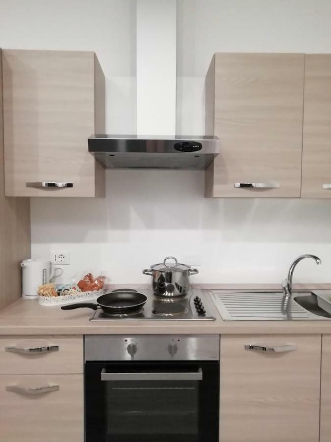 Indipendent Mini Apartment Pescara Centro Buitenkant foto