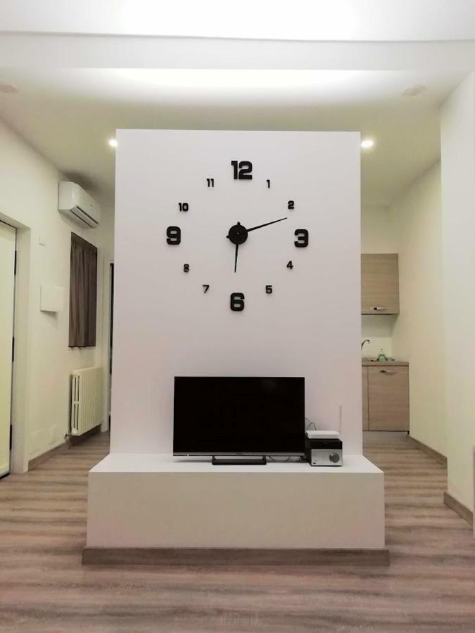 Indipendent Mini Apartment Pescara Centro Buitenkant foto